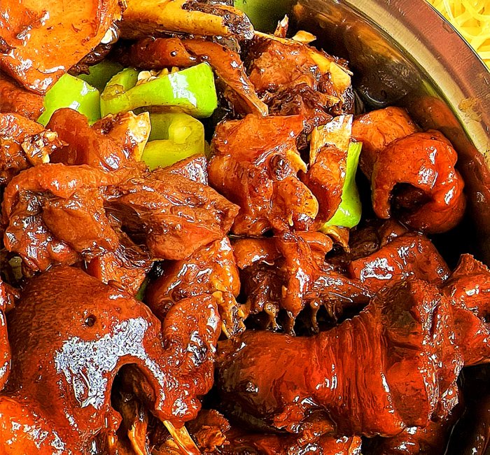 山东临沂炒鸡，蒙山跑山鸡真滋味，让你在家就能品尝到地道的山东美食